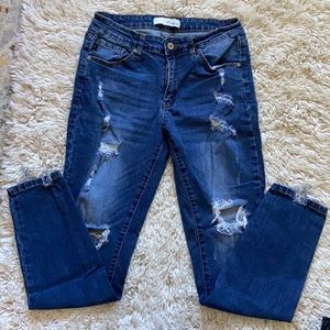 Distressed skinny jeans